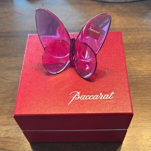 Baccarat Lucky Fuchsia Crystal Butterfly - new in box